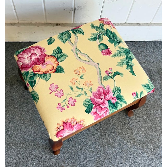 1940s 1940s Yellow Floral Hinge-Top Storage Footstool / Ottoman For Sale - Image 5 of 6