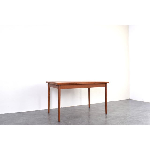 1960s Mid-Century Modern Danish Extendable Dining Table in Teak, 1960s For Sale - Image 5 of 16