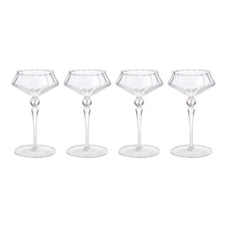 Ondine 4-Piece Set Fluted Coupe Glasses, Clear with Powder Pink Accent For Sale
