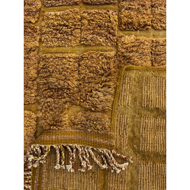 Moroccan Beni Ouarain Wool Rug with Textured Geometric Relief, 1990 For Sale - Image 9 of 10