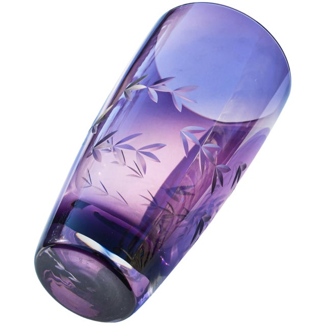 Vintage Handcrafted Polish Purple Amethyst Crystal-Cut Vase For Sale In New York - Image 6 of 7
