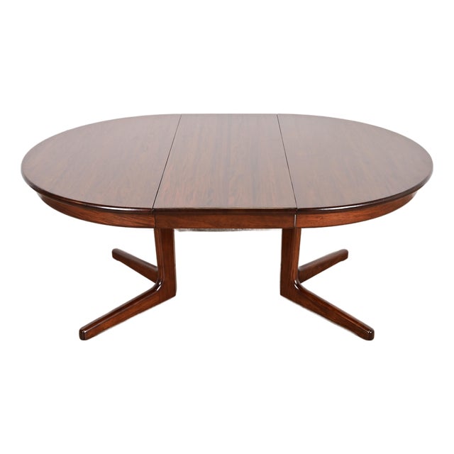 Skovby Danish Modern Sculpted Rosewood Extension Dining Table, Newly Refinished For Sale