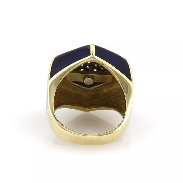 Contemporary Diamonds & Enamel 18k Yellow Gold Ring - Size 6.5 For Sale - Image 3 of 5