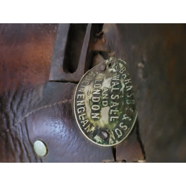 English Vintage Barnsby English Leather Saddle For Sale - Image 3 of 12