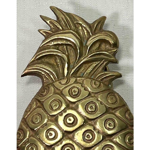 Hollywood Regency Vintage Brass Pineapple Door Knocker Palm Beach Regency Style For Sale - Image 3 of 7