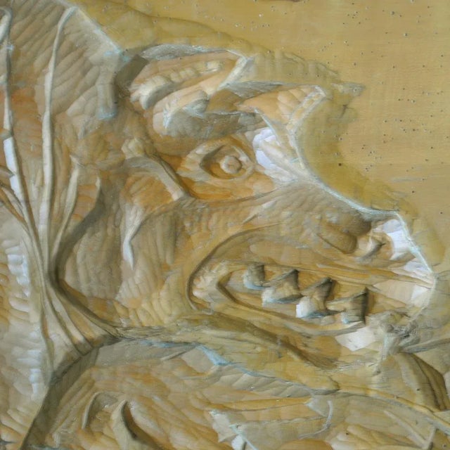 Light Yellow Mythological Figure of a Dragon and Some Commoners Bas-Relief in Solid Wood, 1960s For Sale - Image 8 of 9