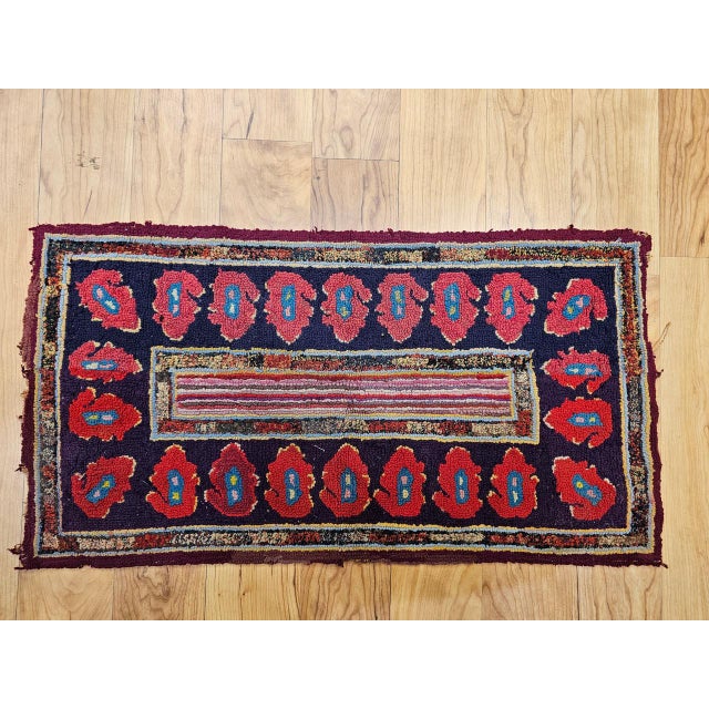 American Vintage American Hand Hooked Rug, Handwoven Floret Pattern, Folk Art Tapestry, 1x2 For Sale - Image 3 of 9