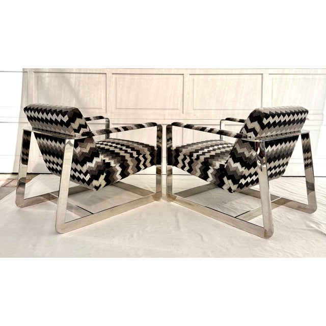 Pair of Mid-20th Century Chrome Frame Lounge Chairs With Flame Stitch Upholstery, Newly Recovered For Sale In Los Angeles - Image 6 of 16