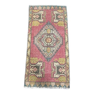 Turkish Yastik Rug 1'8" x 3'4" For Sale