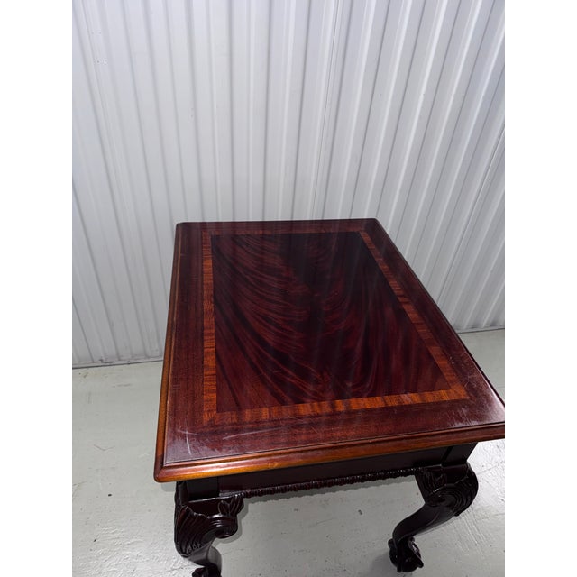 Late 20th Century Thomasville Mahogany End Tables – Chippendale Ball & Claw – Matched Pair For Sale In Dallas - Image 6 of 12