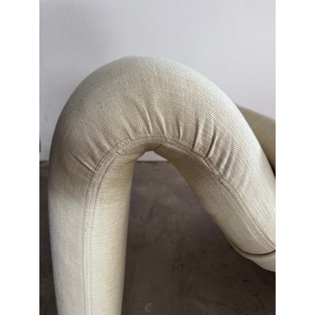 Space Age Djinn Chaise Longue by Olivier Mourgue for Airborne International, 1960s Icon, Reupholstered, 2001 a Space Odyssey For Sale - Image 6 of 16