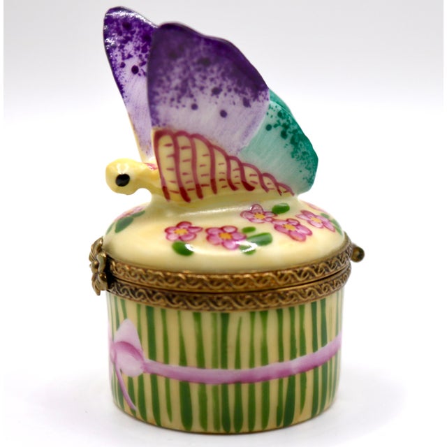 Bring whimsical French elegance to your vanity or curio cabinet with this authentic, vintage Chamart Exclusives Limoges...