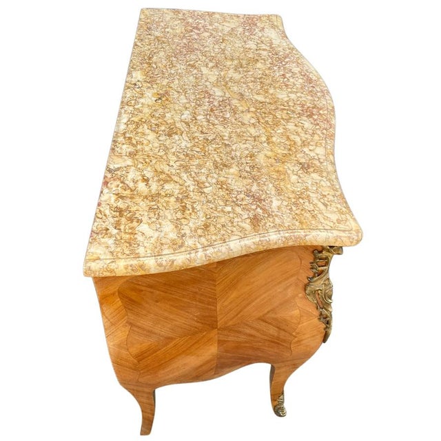 Brown Louis XV Style Chest of Drawers in Marquetry and Veined Marble, 1930s For Sale - Image 8 of 11