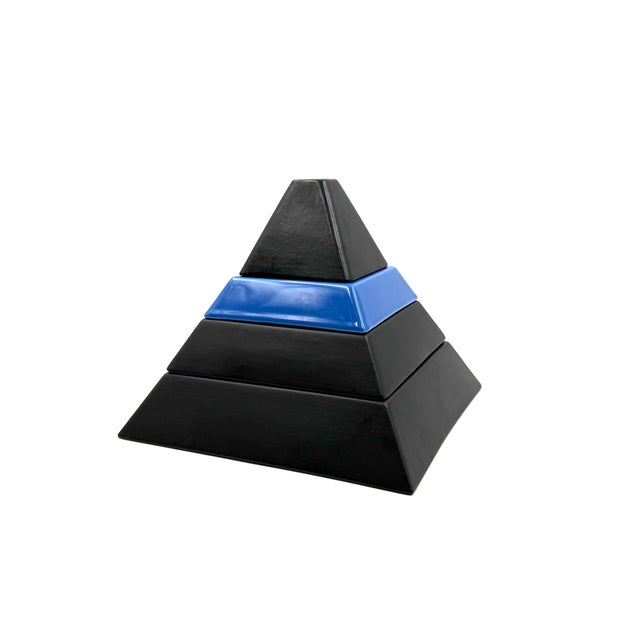 Pyramid Shaped Stacked Ceramic Ashtrays / Centerpiece, Amalgames France 1980s For Sale - Image 6 of 12