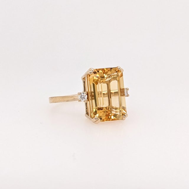 Contemporary 7ct Citrine Ring w Earth Mined Diamonds in Solid 14K Yellow Gold EM 14x10mm For Sale - Image 3 of 10