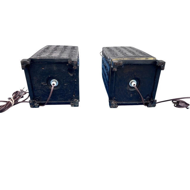 Pair of Vintage Chinese Chinoiserie Cast Metal Table Lamps For Sale - Image 10 of 10