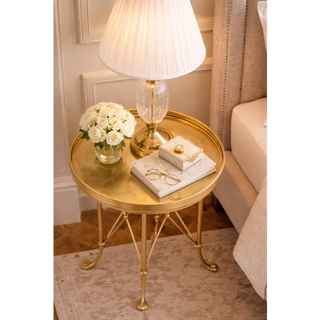 Vintage Hollywood Regency Brass X-Base Tray Side Tables – Sculptural Glam Accent Pair For Sale In Los Angeles - Image 6 of 8