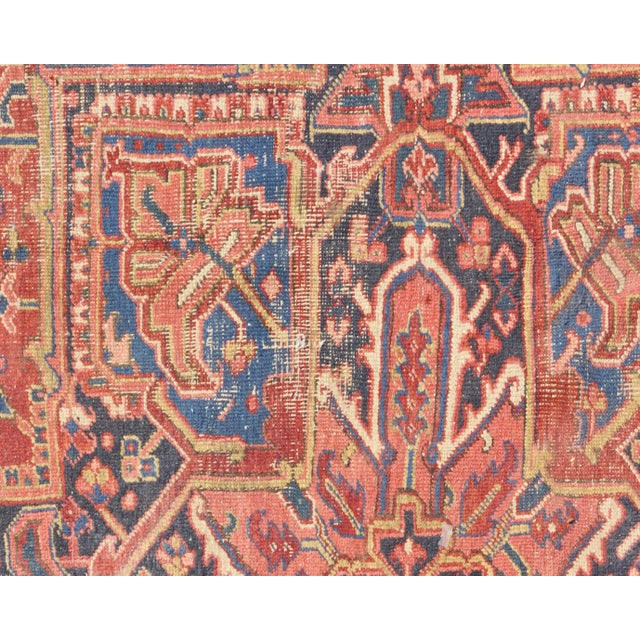 Heriz 1920s Antique Persian Rug W/ Large Geometric Medallion - 11'3" X 8'4" For Sale - Image 4 of 7