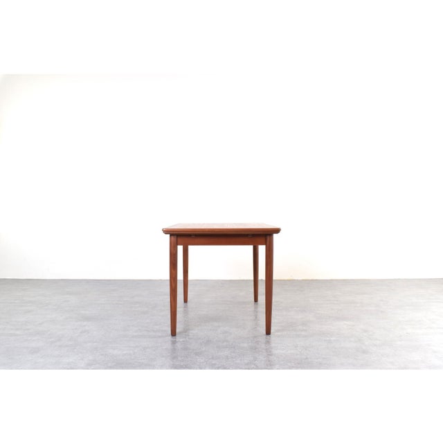 1960s Mid-Century Danish Teak Extendable Dining Table, 1960s For Sale - Image 5 of 18