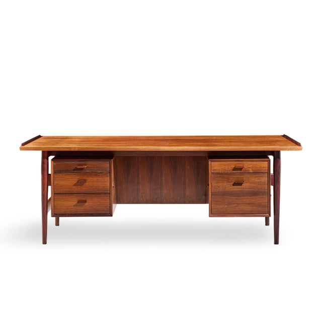 Arne Vodder for Sibast Model 207 Mid Century Brazilian Rosewood Executive Desk This desk measures: 80.5 wide x 35.25 deep...