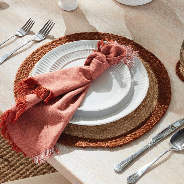 Kenneth Ludwig Chicago Jute Coil Round Placemats, Set Of 8 For Sale - Image 4 of 4
