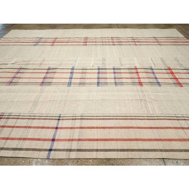 Galerie Shabab Collection Mid-20th Century Turkish Flatweave Large Room Size Rug For Sale - Image 4 of 8