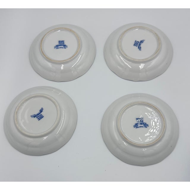 1950's Danube Blue Onion Blue & White 8pc Cup & Saucer Set Ribbon Hallmark For Sale In Palm Springs - Image 6 of 9