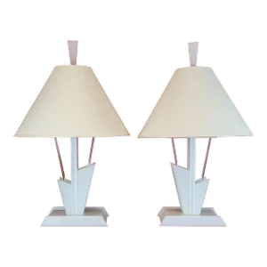 Pair of Mid-Century Atomic White 1950s Lucite American Modernist Lamps by Moss Lighting Co.
