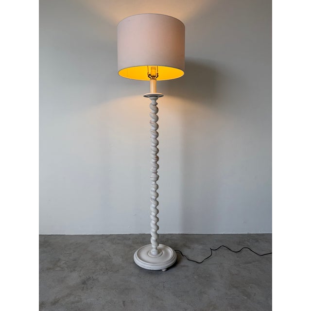 Hollywood Regency 1970s Vintage Hollywood Regency White Twist-Carved Wood Floor Lamp For Sale - Image 3 of 12