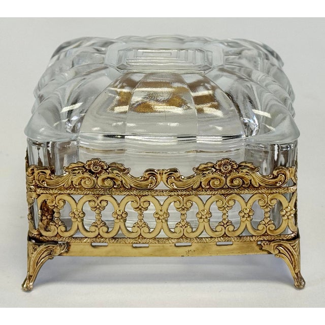 Hollywood Regency Vintage Hollywood Regency Style Glass Trinket Box W/ Footed Brass Filigree Base For Sale - Image 3 of 11
