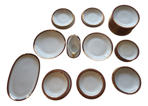 Sologne Porcelain Dinner Service with Fine Gold Decoration, France, Set of 38