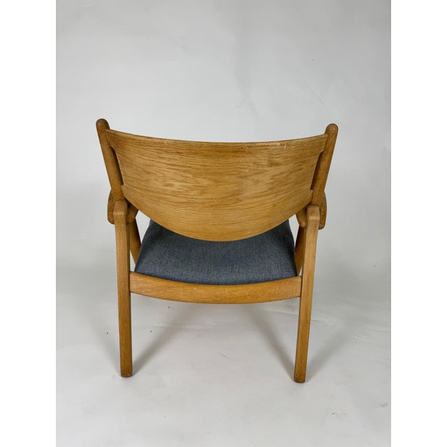 Mid-Century CH28 Lounge Chair by Hans J. Wegner for Carl Hansen & Søn For Sale - Image 9 of 18