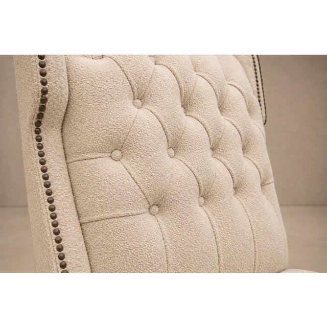 Modern Brazilian Modern Armchair in Hardwood & Warm Oatmeal Bouclé by Giuseppe Scapinelli, 1950s For Sale - Image 3 of 18