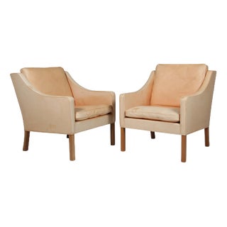 Model 2207 Lounge Chairs by Børge Mogensen for Fredericia, Set of 2 For Sale