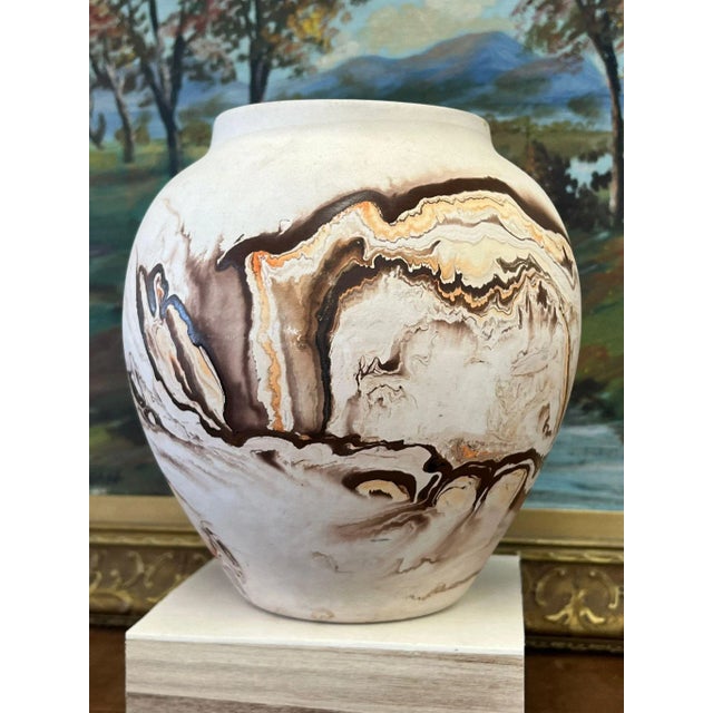 Mid-Century Modern Large Vintage Primitive Nemadji Swirl Pottery Vase For Sale - Image 3 of 7