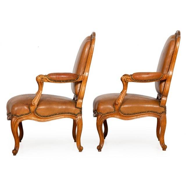 Pair of French Louis XV Carved Fauteuils Arm Chairs by Louis Cresson Ca. 1750 For Sale - Image 6 of 18