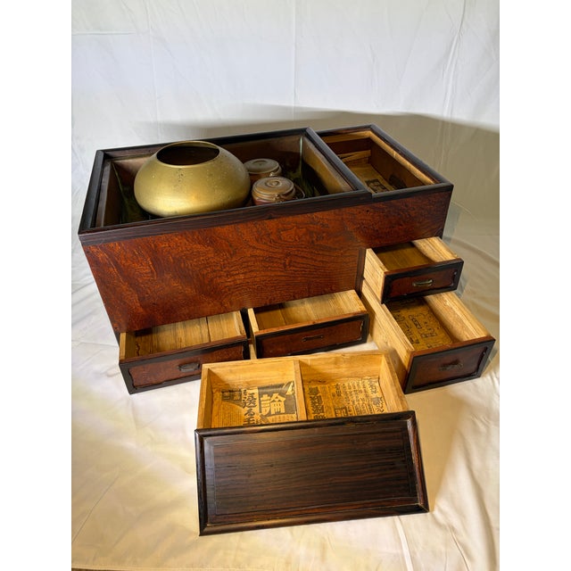 Authentic Taisho / Early Showa Era Japanese Keyaki Wood Naga-Hibachi Tansu With Brazier Set For Sale In Washington DC - Image 6 of 12