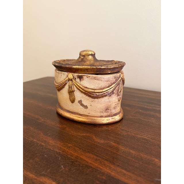 Hollywood Regency Hollywood Regency Italian Giltwood Lidded Box For Sale - Image 3 of 13