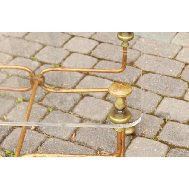 Midcentury Italian Vintage Brass Cocktail Table with Lucite Top and Looping Base For Sale - Image 10 of 12