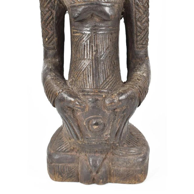 African Early 20th Century Ndengese Dengese Female Maternity Figure For Sale - Image 3 of 6