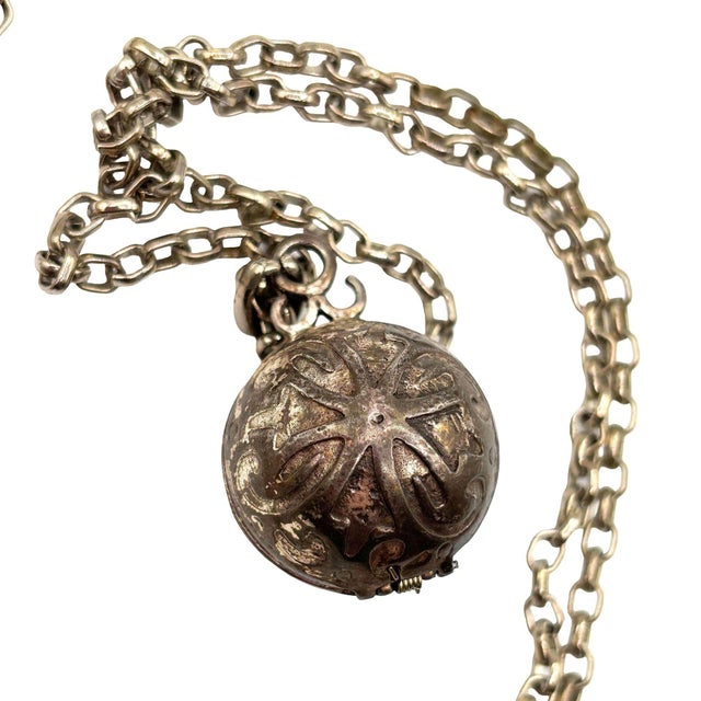 20th Century Sterling Silver Orb Ball Pomander Locket Pendant on Chain For Sale - Image 4 of 7