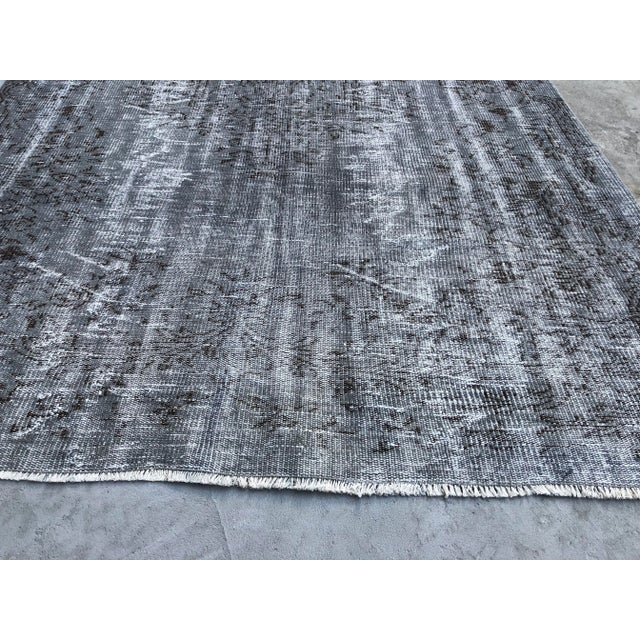 Turkish 1960s Turkish Anatolian Oushak Rug For Sale - Image 3 of 10