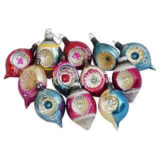 1950s Fancy Indent Christmas Tree Ornaments W/Box - Set of 12 For Sale