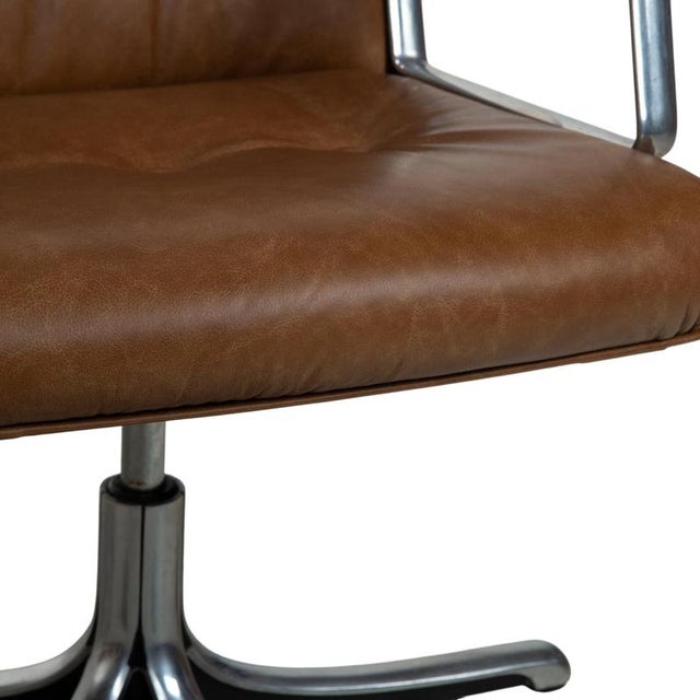 T69 Table and Swivel Chairs in Wood, Cognac Leather and Chrome by Osvaldo Borsani, Set of 5 For Sale - Image 10 of 18