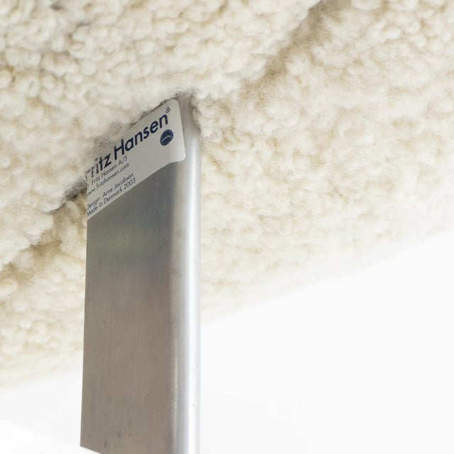 Swan Sofa in Sheepskin by Arne Jacobsen for Fritz Hansen, 2000s For Sale - Image 15 of 16