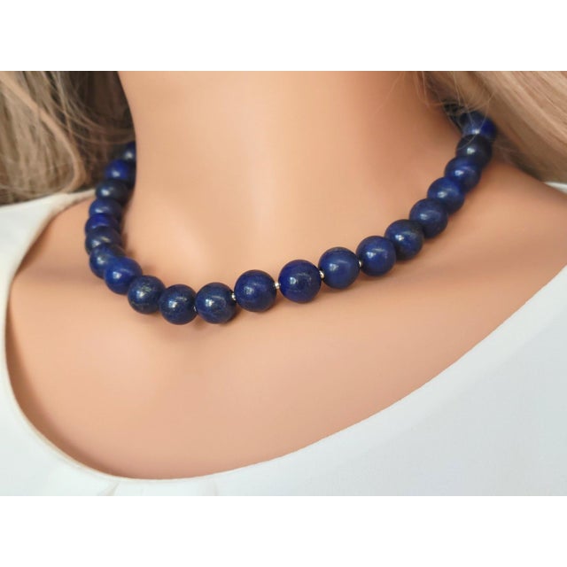 2020s Lapis Lazuli Beaded Necklace With Sterling Silver Lapis Clasp, 17.5 Inches For Sale - Image 5 of 8