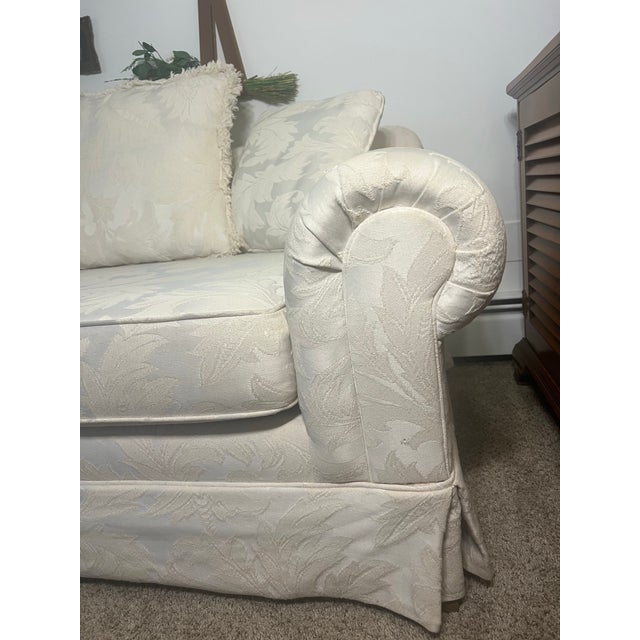 Vintage Kroehler Rolled Arm Damask Skirted Sofa in Othello Natural For Sale - Image 6 of 12