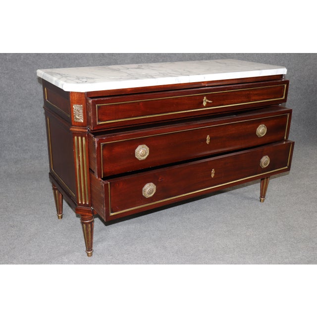 Brown French Louis XVI Directoire Style Brass Mounted White Marble Top Commode For Sale - Image 8 of 17
