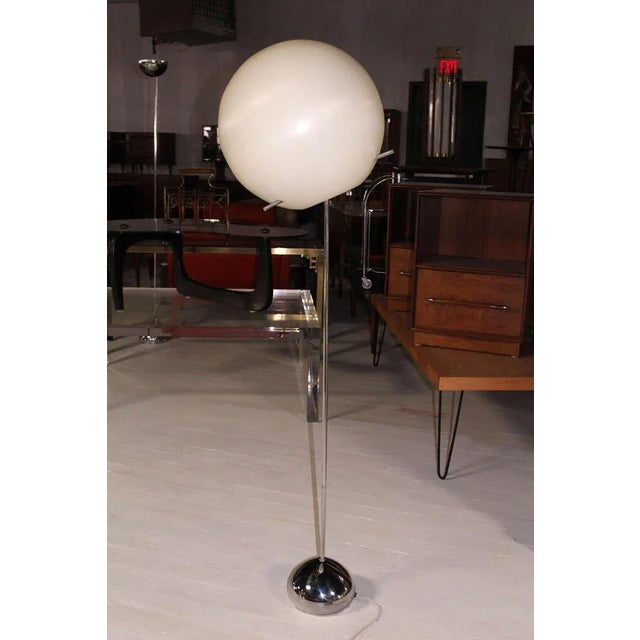 Early 20th Century Mid-Century Modern Ball Globe Adjustable Floor Lamp With Chrome Base For Sale - Image 5 of 9