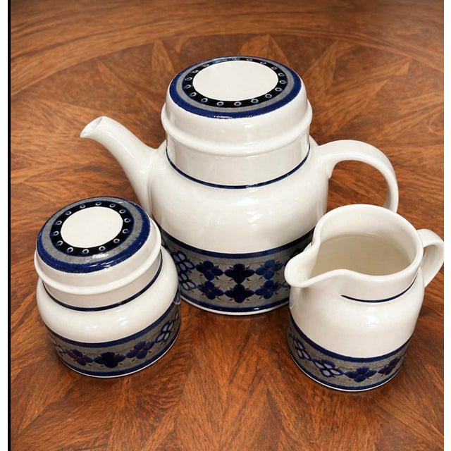 Mid-Century Modern 1970s Royal Doulton Tangier Coffee Set Vintage Mid-Century Modern Pot Creamer Sugar - 3-Piece For Sale - Image 3 of 4